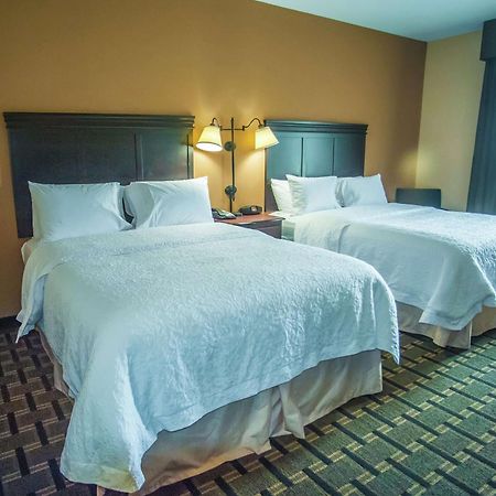 Hampton Inn & Suites פלסטין מראה חיצוני תמונה