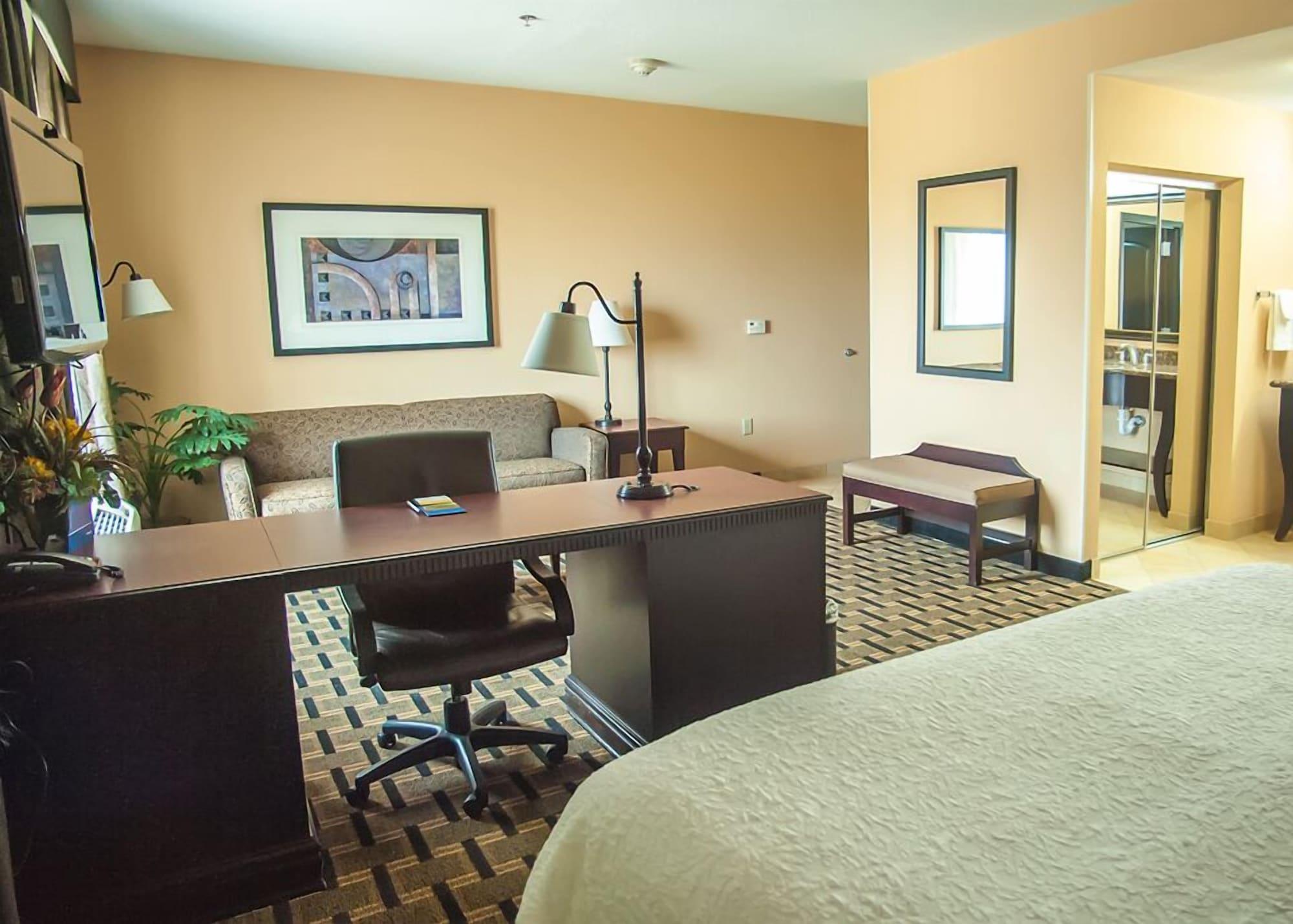 Hampton Inn & Suites פלסטין מראה חיצוני תמונה