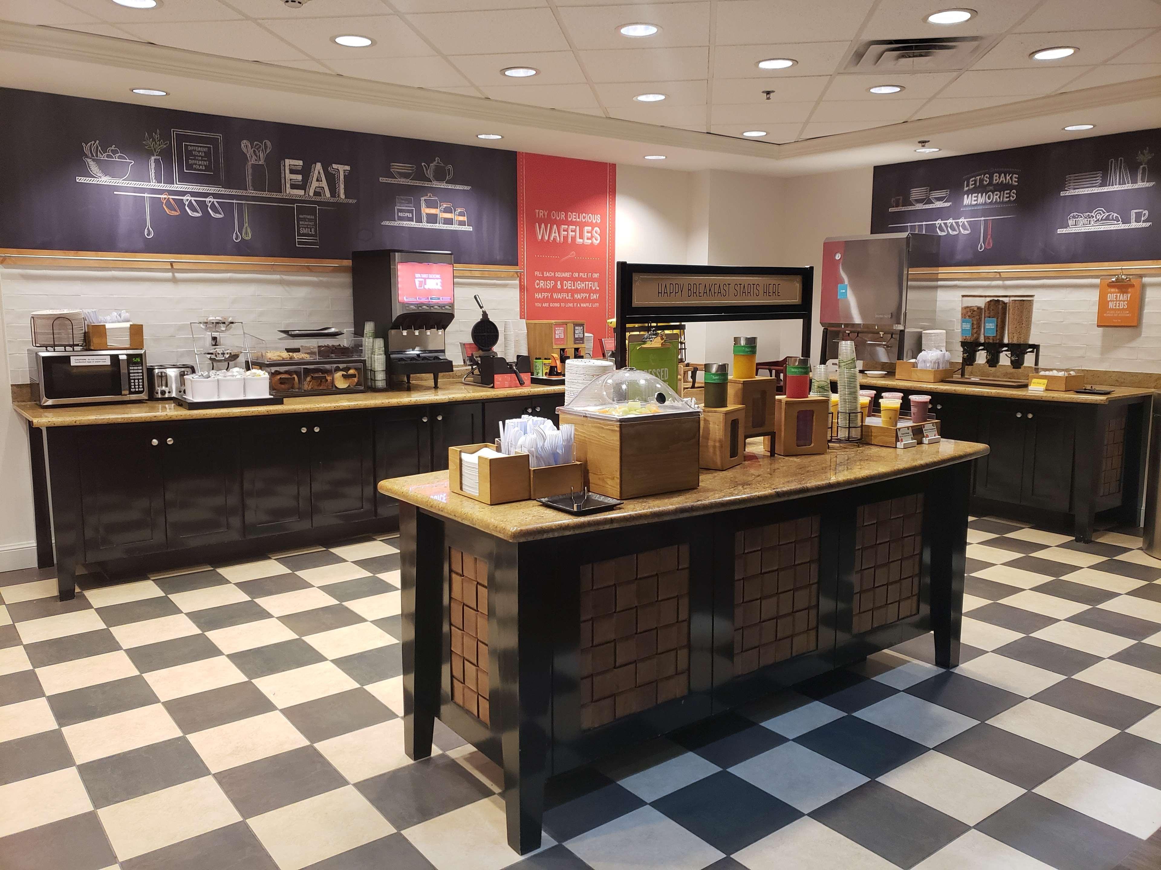 Hampton Inn & Suites פלסטין מראה חיצוני תמונה