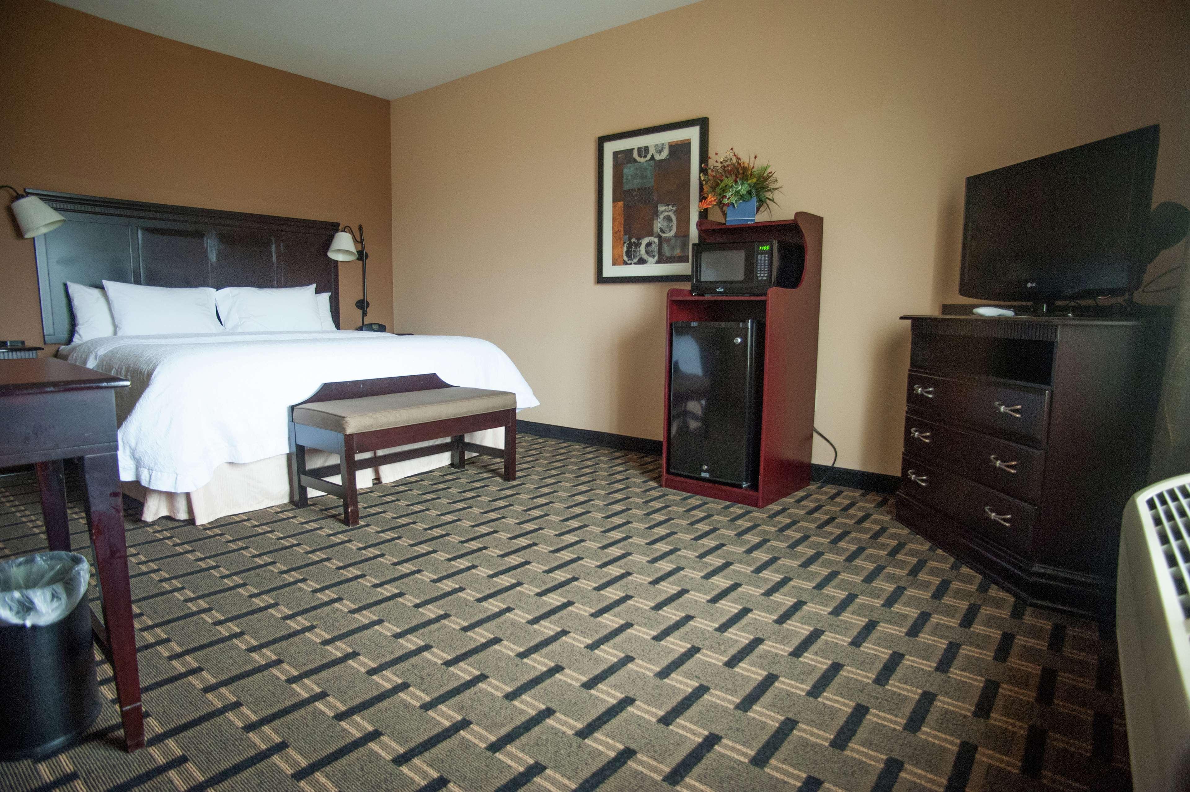 Hampton Inn & Suites פלסטין מראה חיצוני תמונה