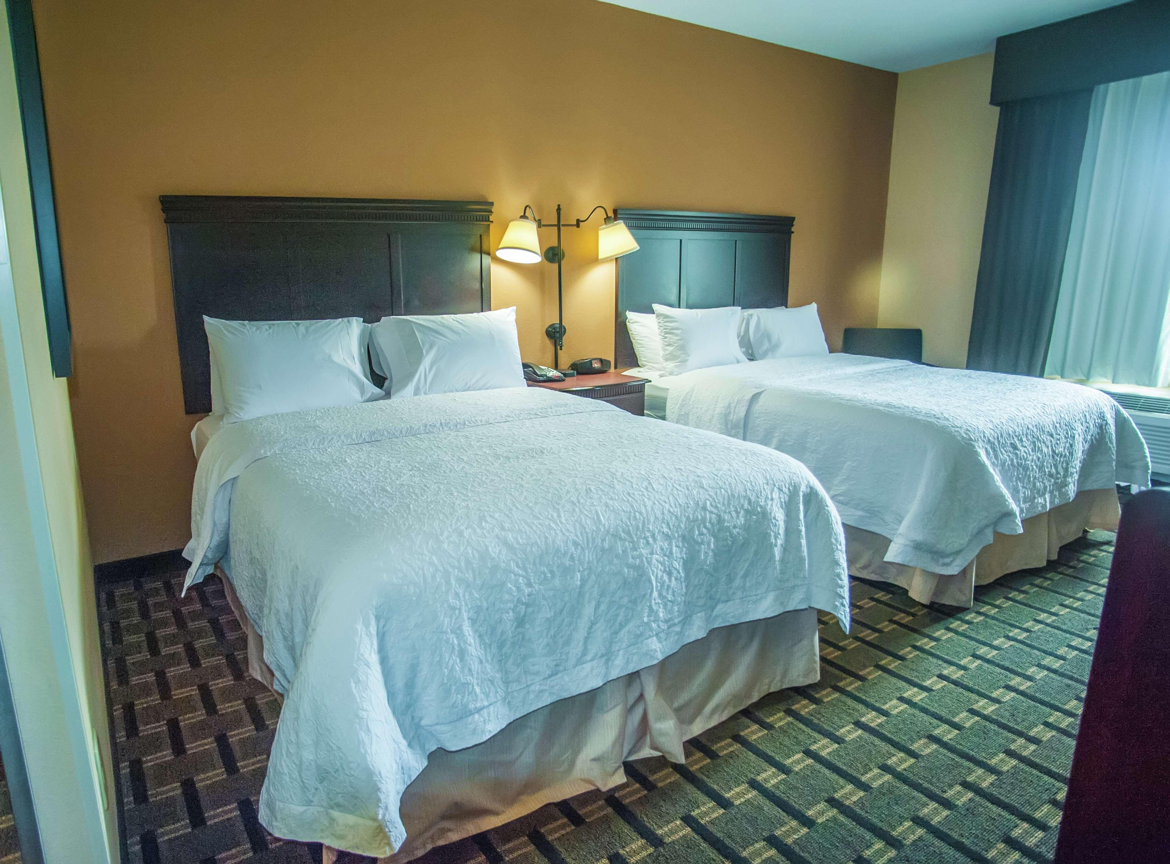 Hampton Inn & Suites פלסטין מראה חיצוני תמונה