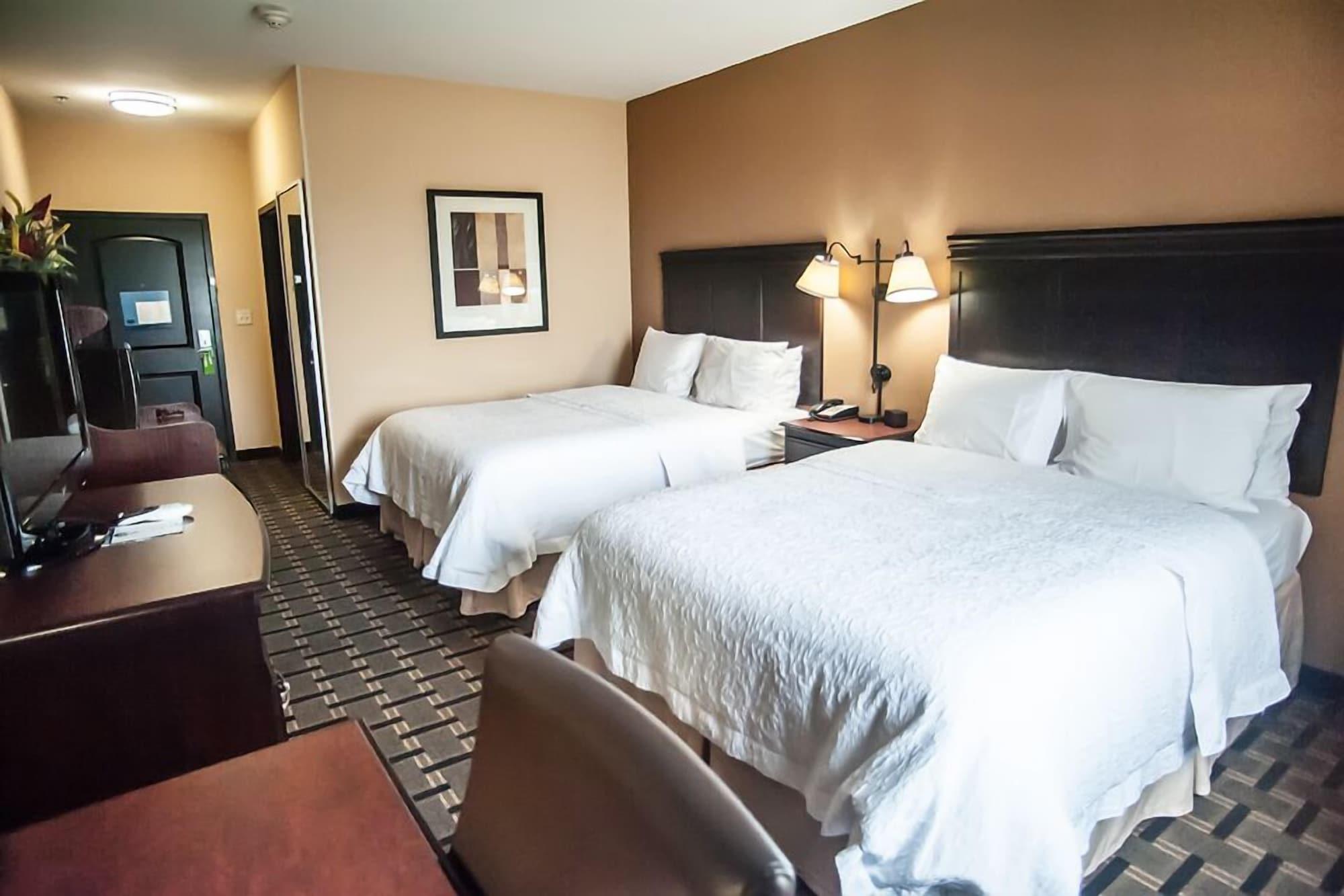 Hampton Inn & Suites פלסטין מראה חיצוני תמונה