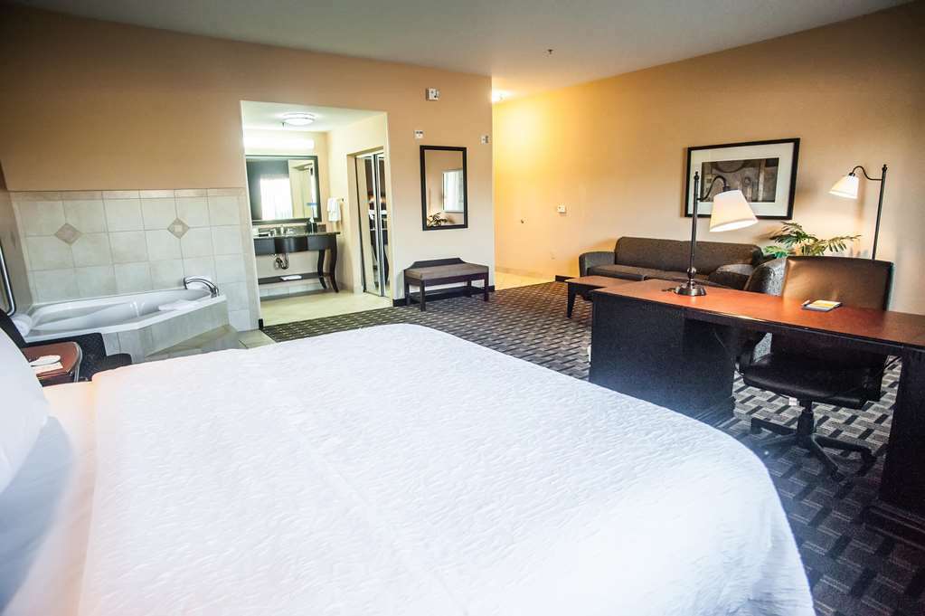 Hampton Inn & Suites פלסטין חדר תמונה