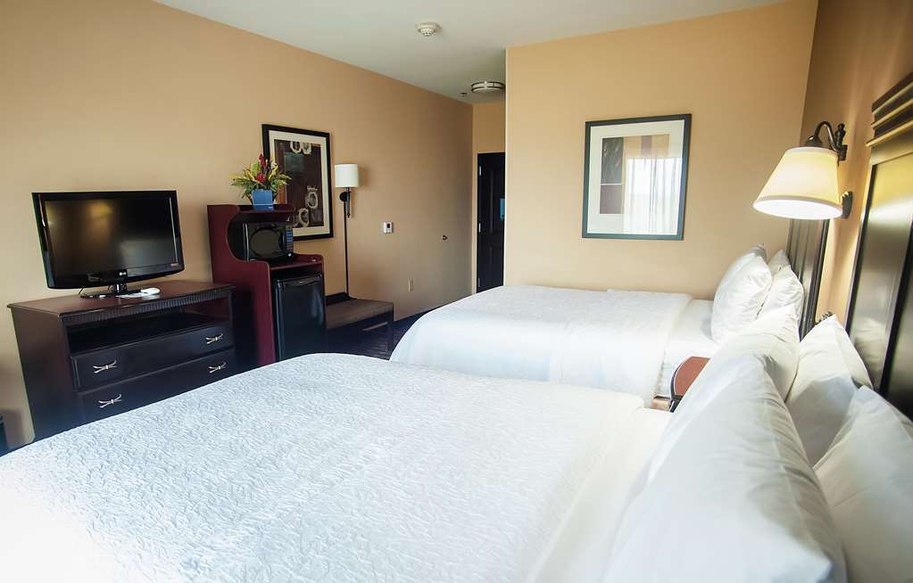 Hampton Inn & Suites פלסטין חדר תמונה